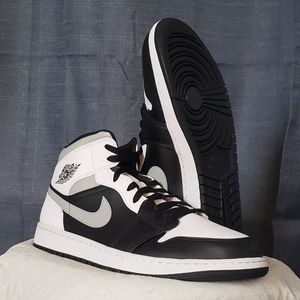 Nike Air Jordan 1 Mid White Shadow sz 13